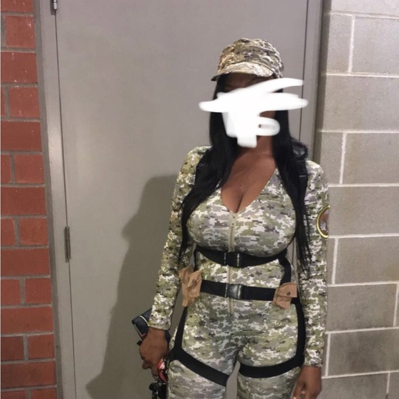 HALLOWEEN COSTUME - Picture 2 of 2